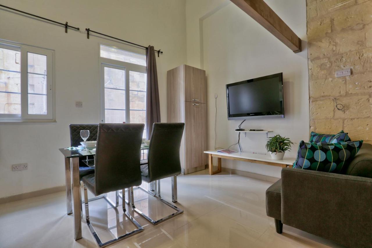 Charming Valletta 1 Bedroom Apartment Off Republic Street Sleeps 4 Kültér fotó